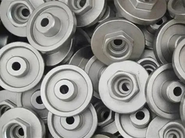 閥(fa)門鑄件(jian)容易産(chǎn)生哪些(xiē)缺陷？